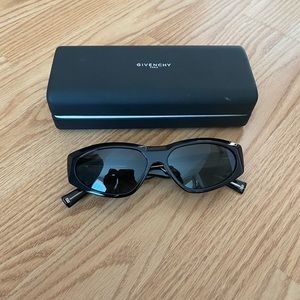 Authentic Givenchy GV 7154/g/s Sunglasses